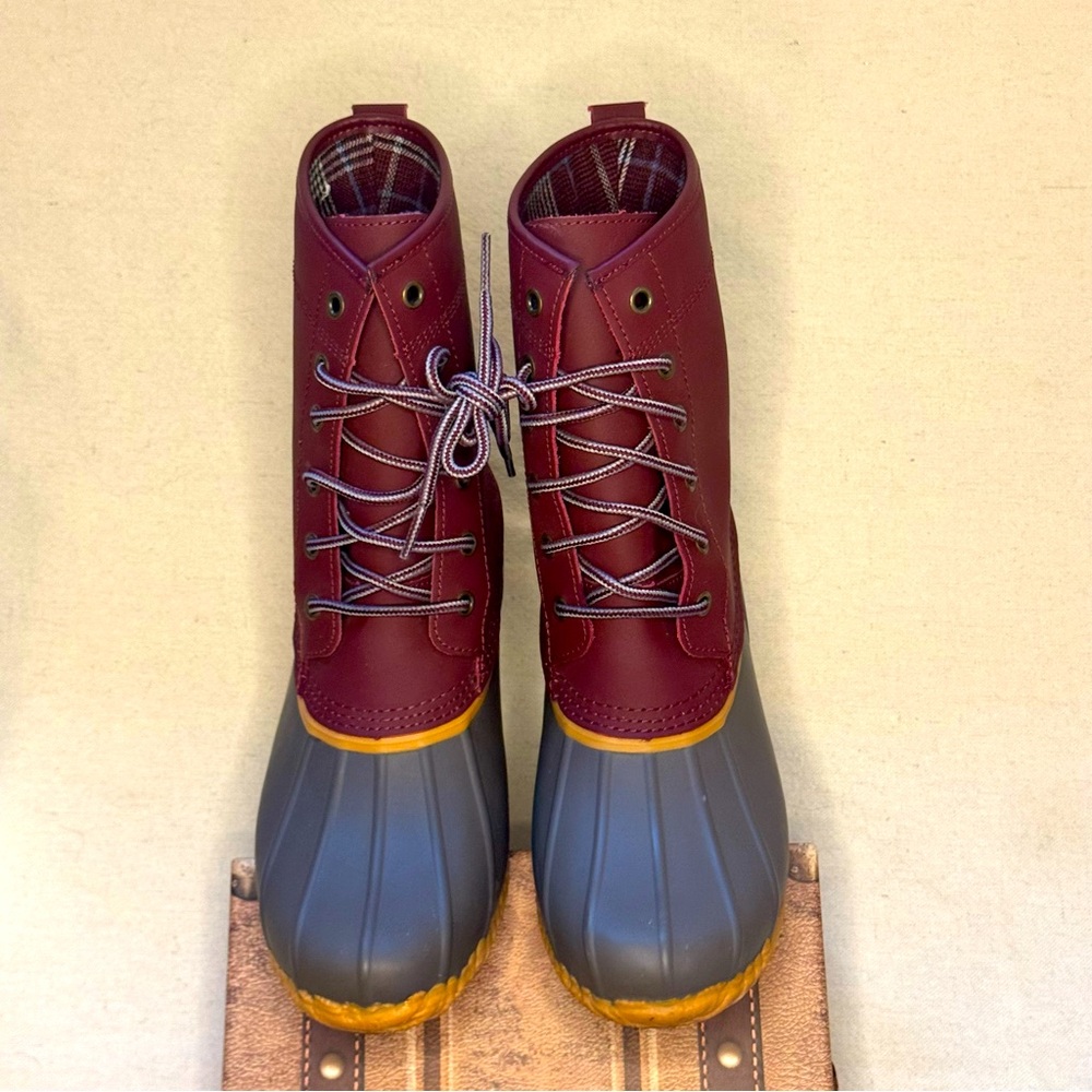 Lands’ End Burgundy Grey Duck Boot Burgundy Plaid Flannel Lining 8 Women